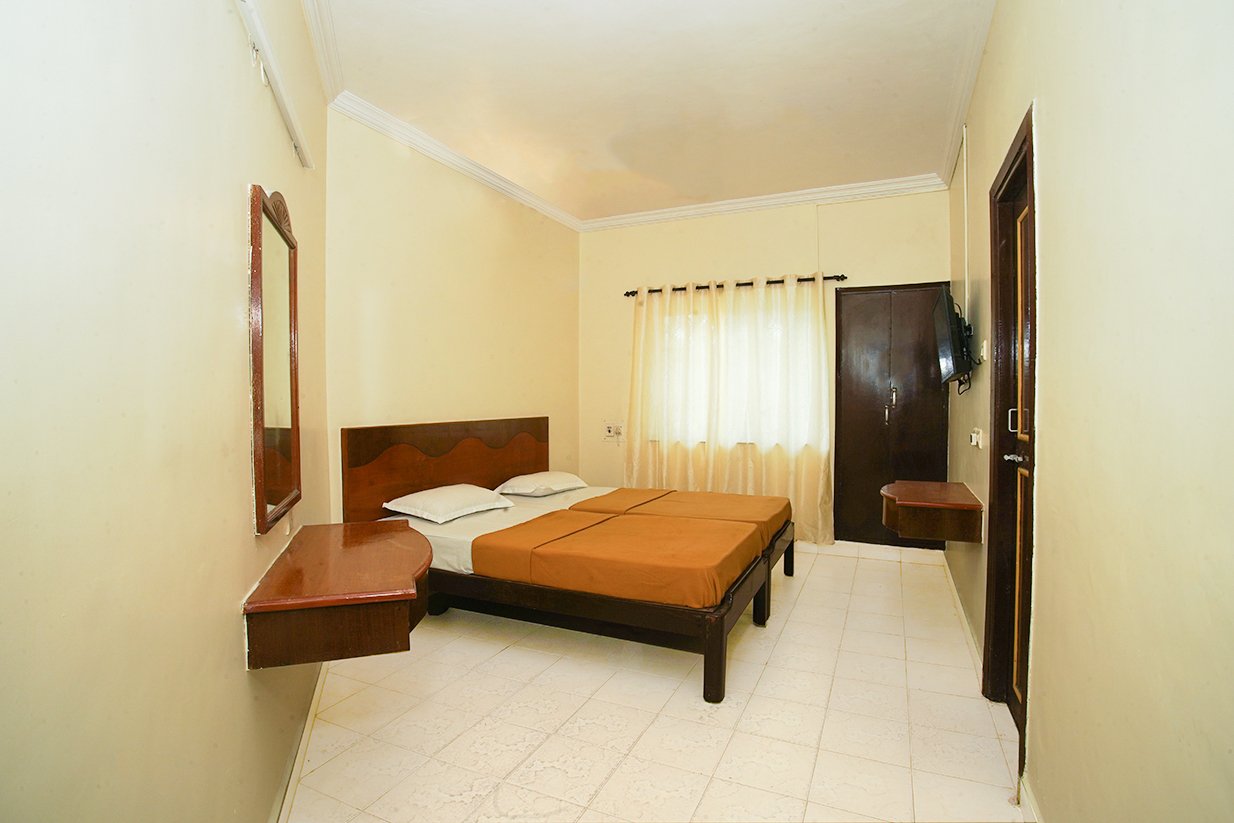 redroofhotel_nonAcRooms